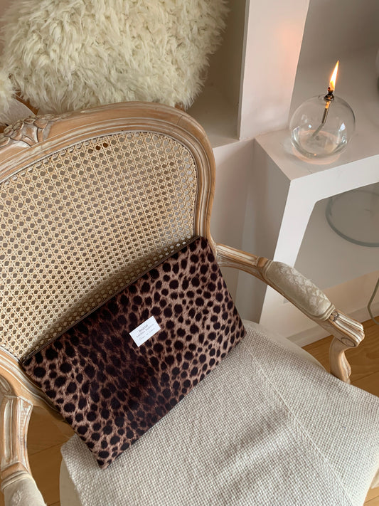 Pochette Ordinateur 14'' - Pile Poil Léopard