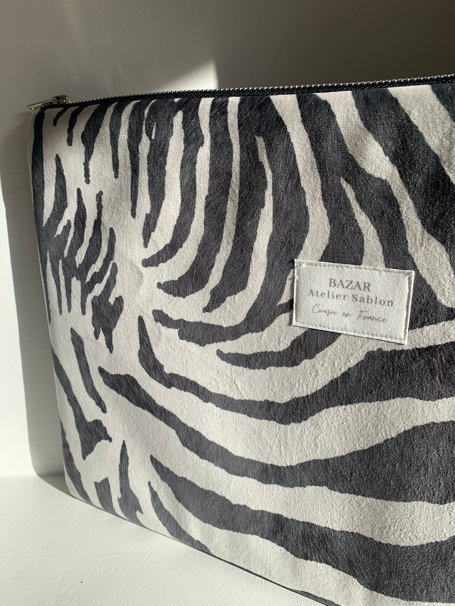 Pochette Ordinateur 15'' - Pile Poil Zèbre Noir