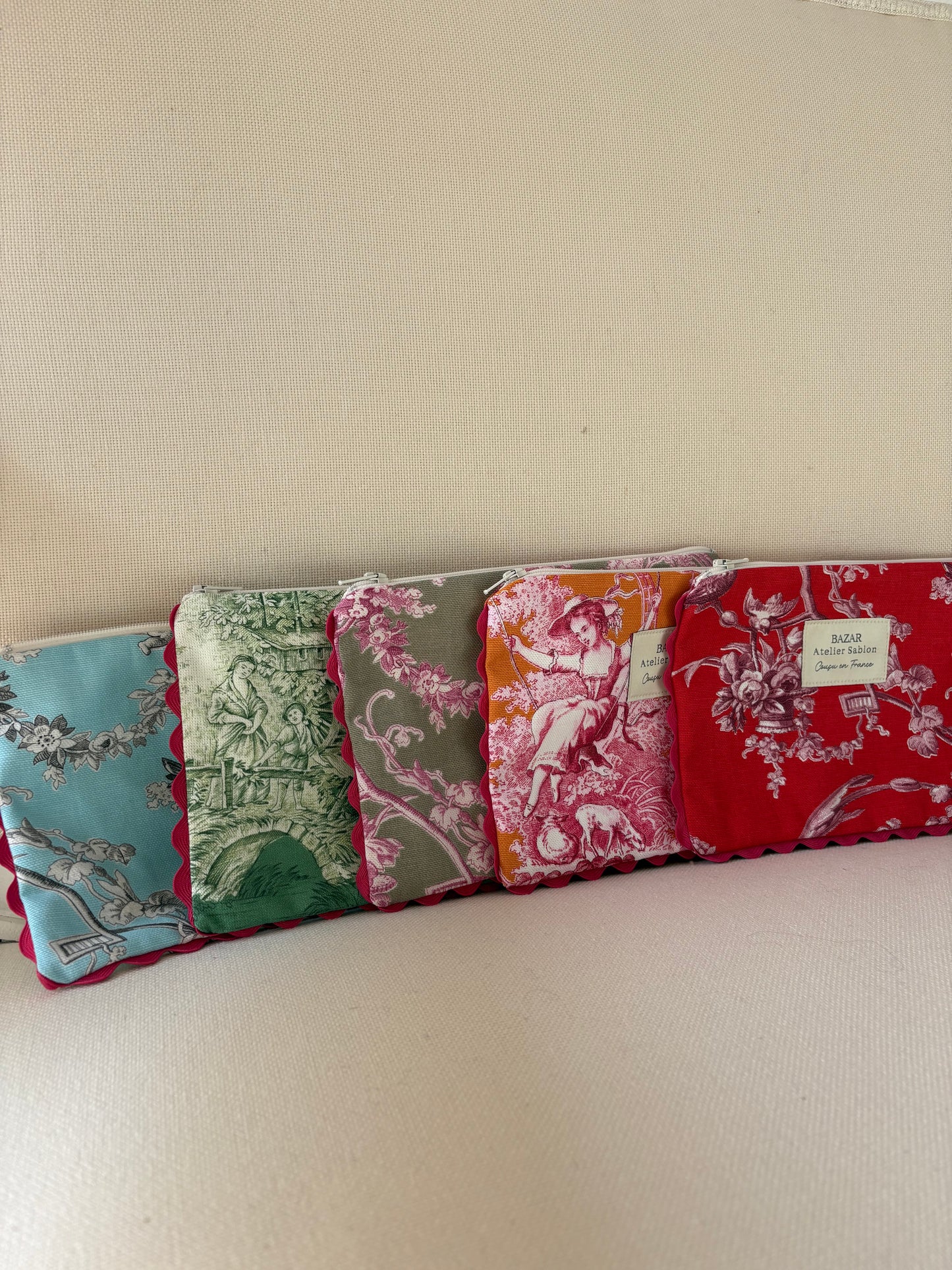 Pochette Plate - Jouy de Fruits Lila & Taupe croquet