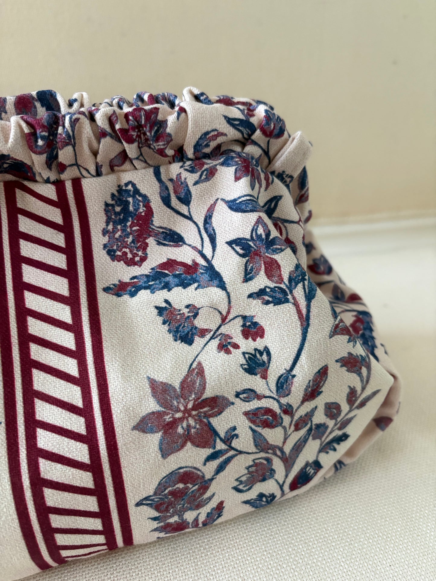 Clutch - Maison de Campagne Rouge Bleu