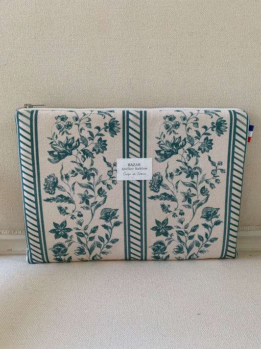 Pochette Ordinateur 14'' - Maison de Campagne Celadon