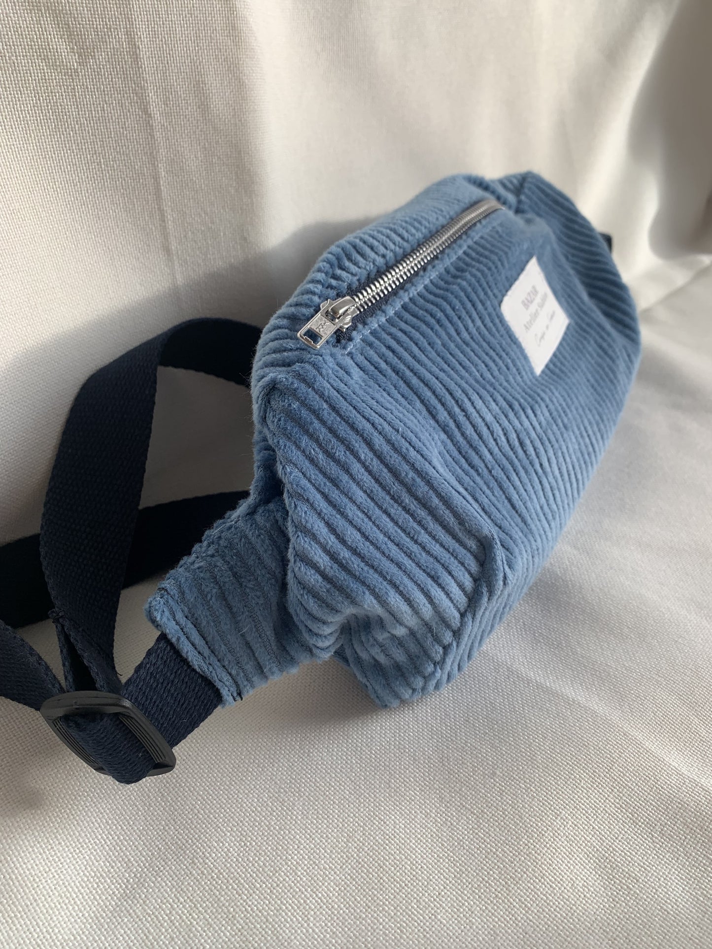 Banane - Velours Bleu Ciel