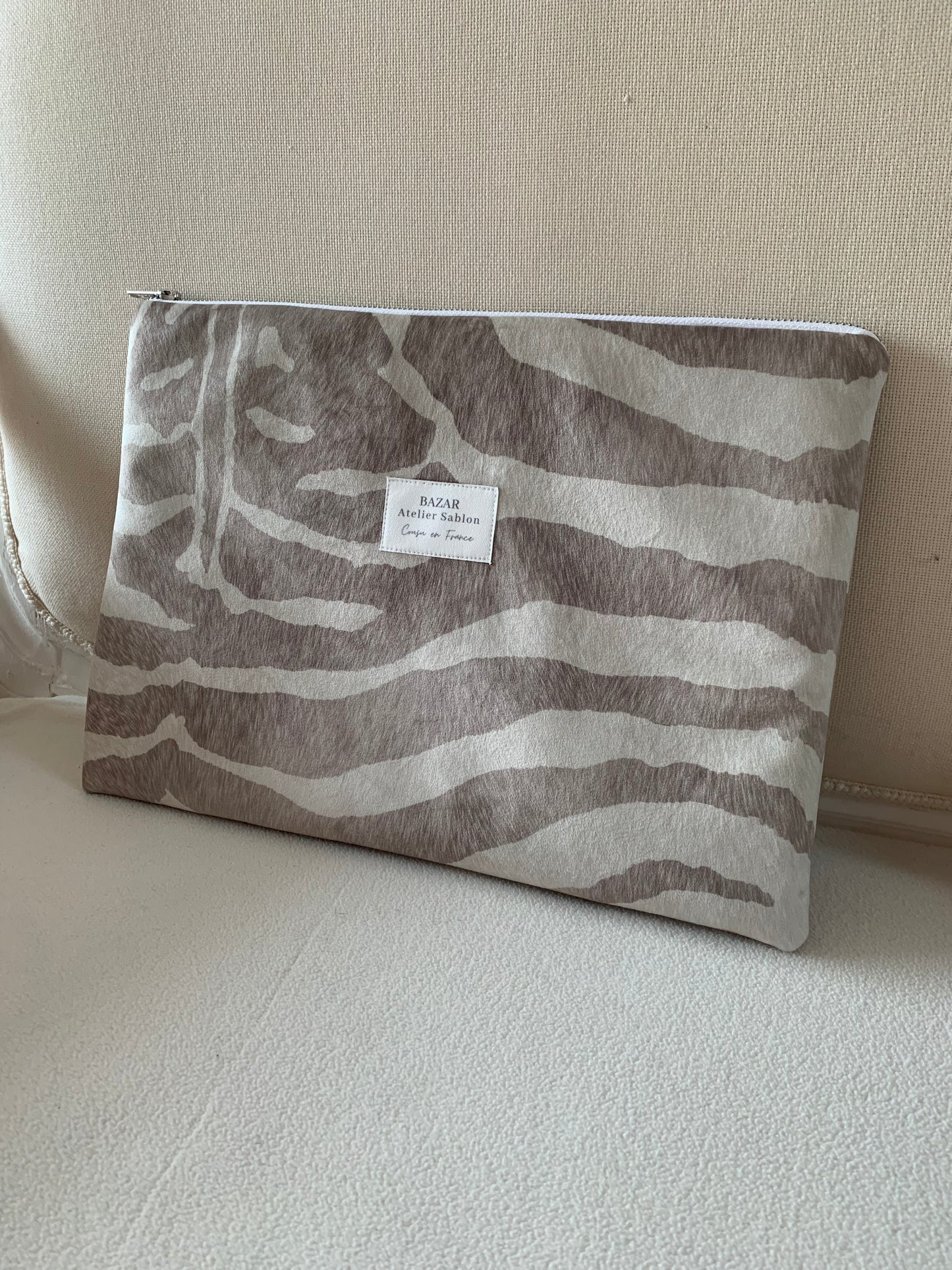 Pochette Ordinateur 13'' - Pile Poil Zèbre Greige