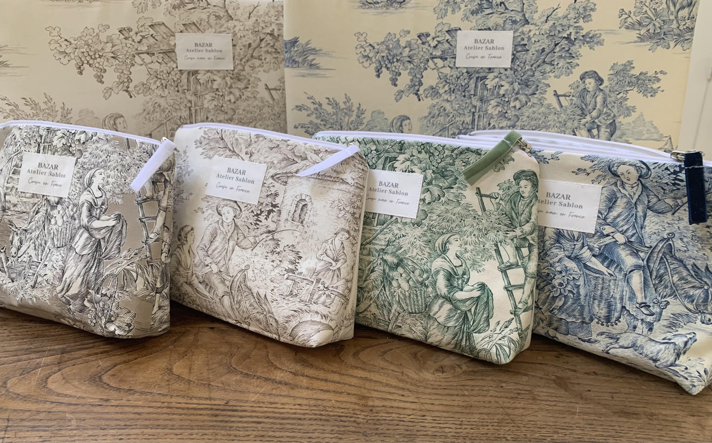 Trousse de Toilette - Jouy de Fruits Taupe