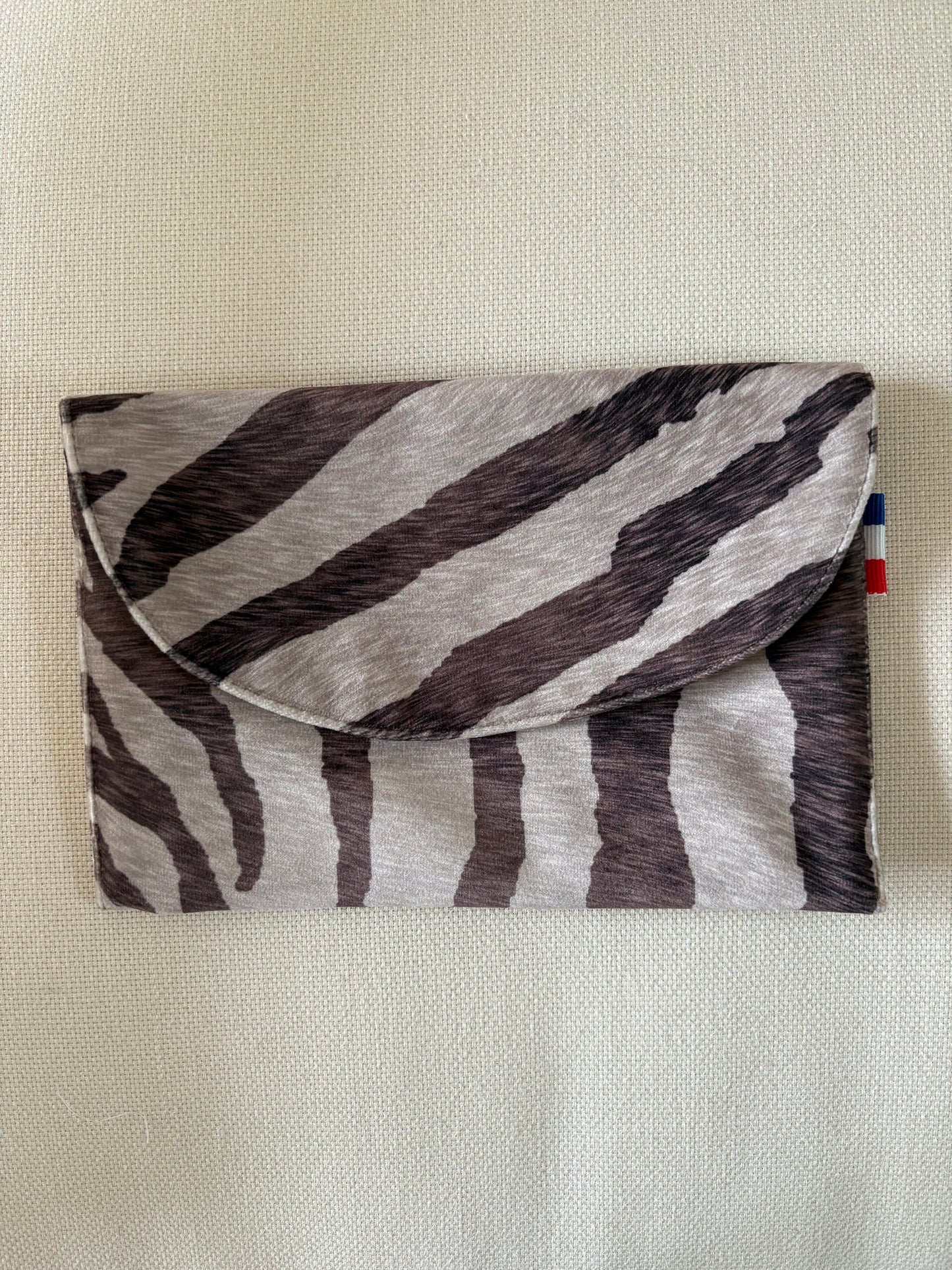 Pochette enveloppe - Pile Poil Zèbre Marron